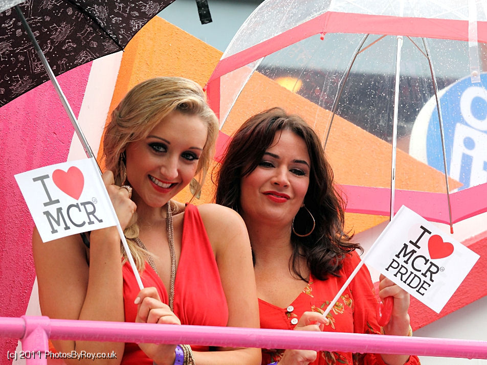 Manchester Pride 2011: Catherine Tyldesley / Debbie Rush
